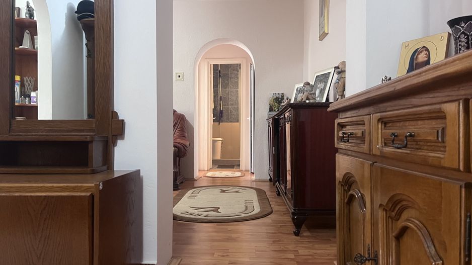 Parter!Vânzare apartament cu 3 camere - Târgoviște! - Poză 7