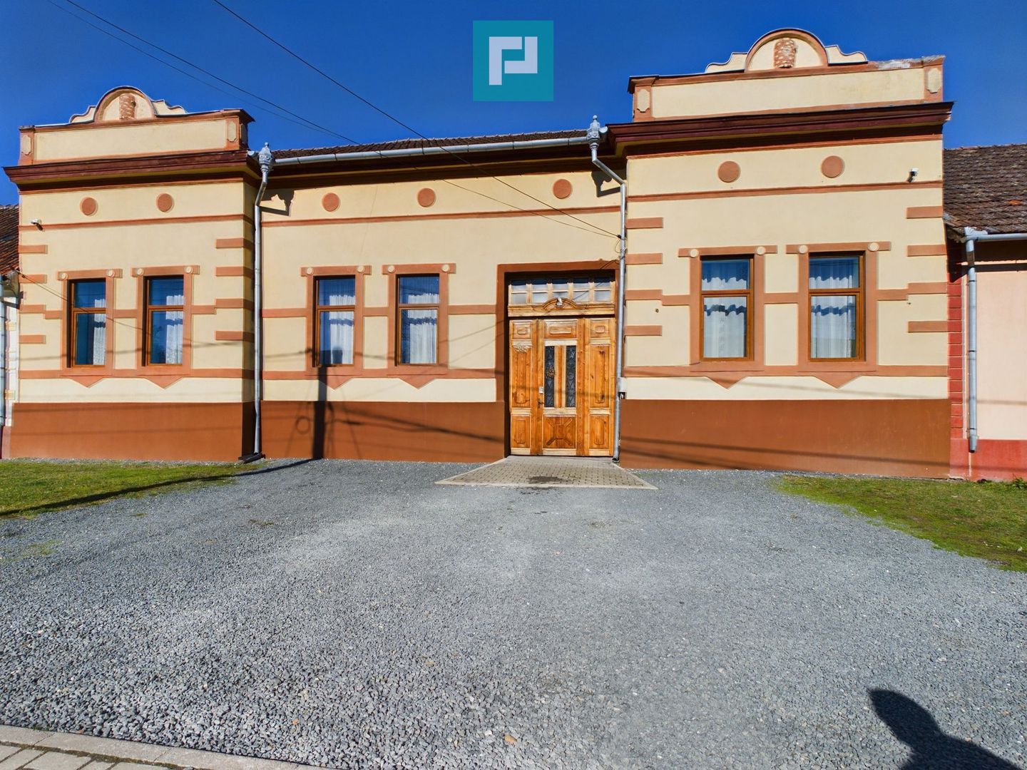 Vilă cu poveste, Săvârșin - Poză 1