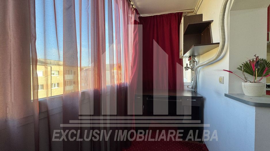 Apartament cu 3 camere decomandate, 67 mp | Cetate - zona Mercur - Poză 10
