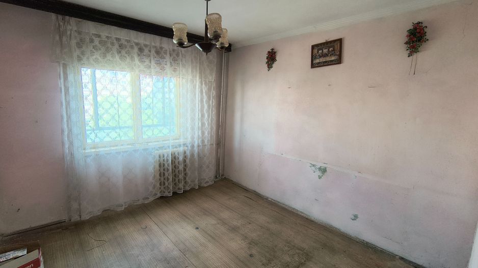 Apartament 3 camere semidecomandat Berceni - Poză 2