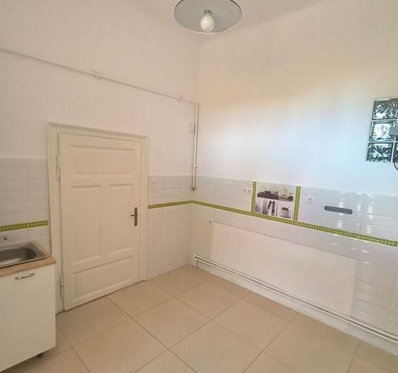 BRASADAS vinde ap 2 cam la curte comună zona CENTRALA. - Poză 7