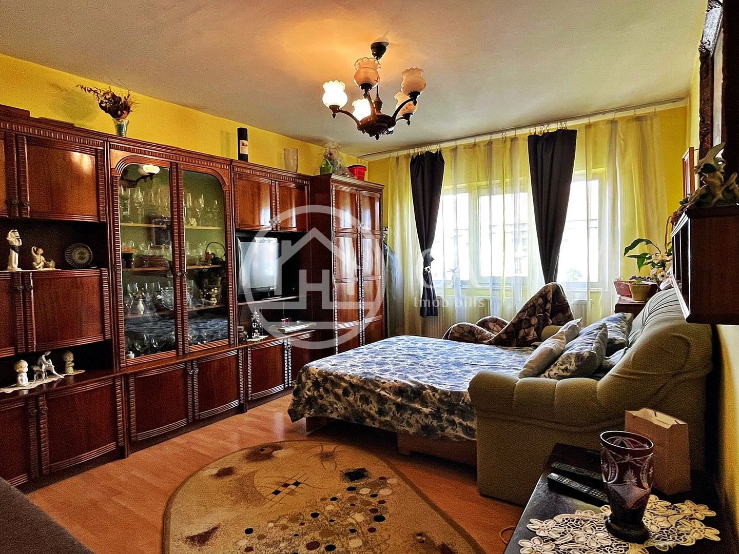 Apartament cu 2 camere de vanzare in zona Velenta, Oradea - Poză 1