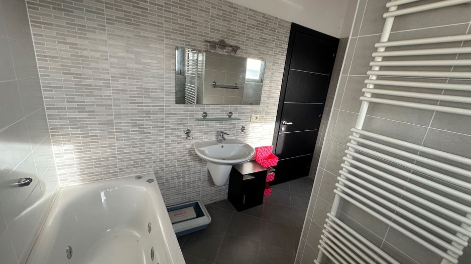 Apartament 3 camere cu terasa de 38 mp - Poză 16