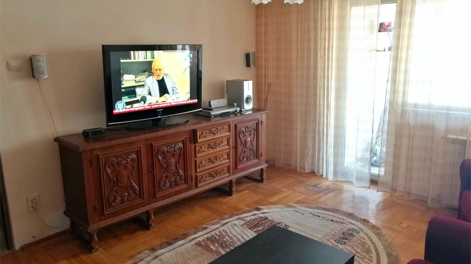 Apartament superb 4 camere, Capitale,  reabilitat, vedere dublă -Dorobanți - Poză 1