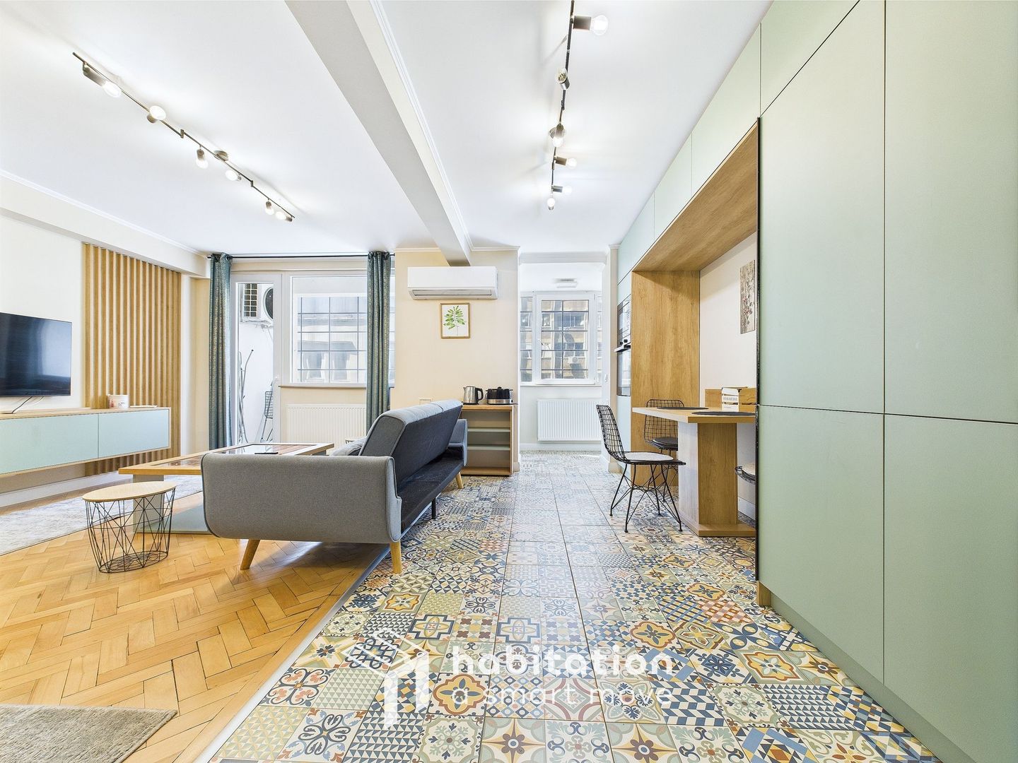 Apartament cu stil, energie vibranat  si terasa –in  Piața Victoriei - Poză 11