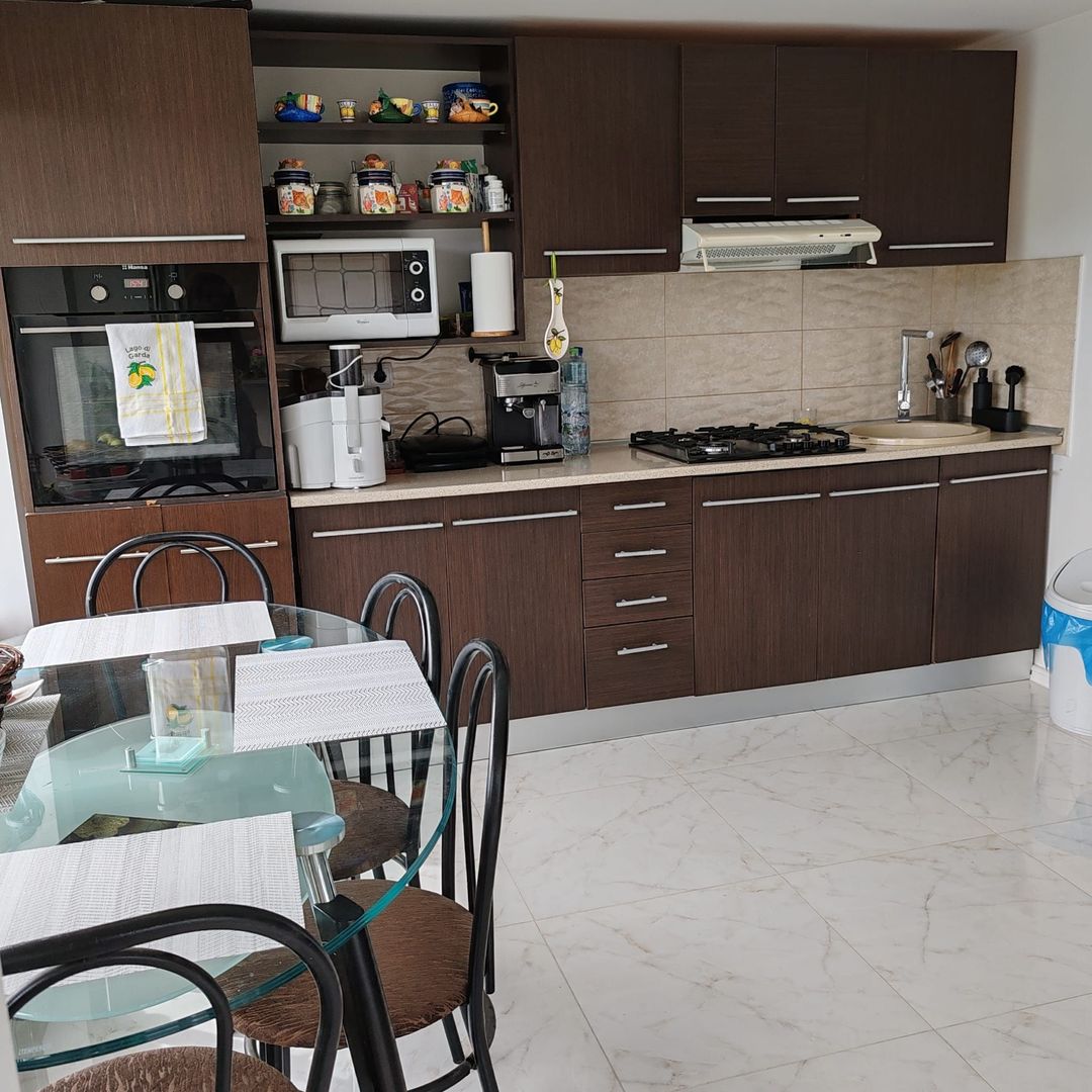 De vanzare! Casa in Campenesti, langa lac - Poză 2