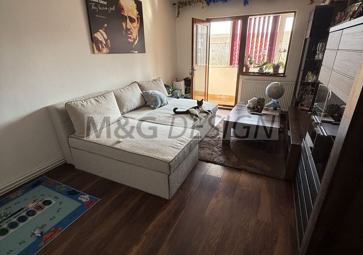 Apartamnt 3 camere Lipovei - Poză 1
