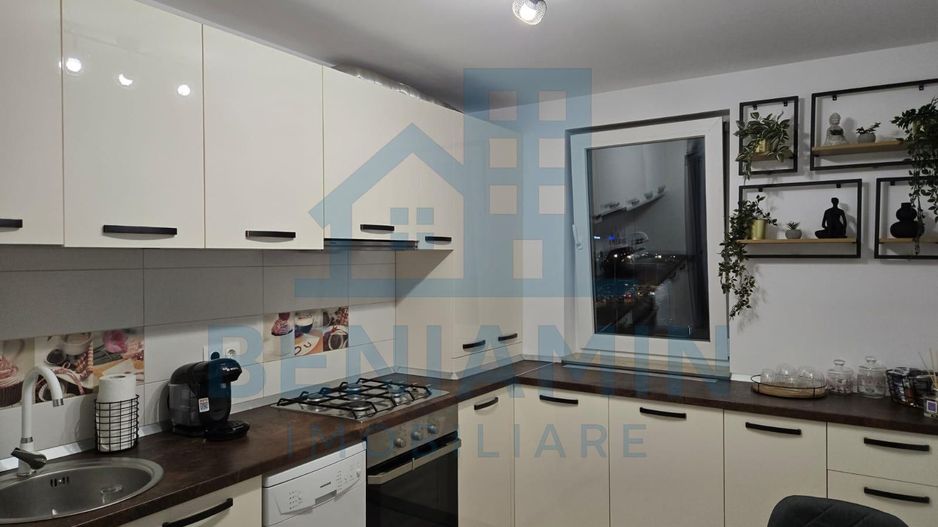 Apartament 2 camere decomandate zona Coresi 2017 70mp - Poză 5