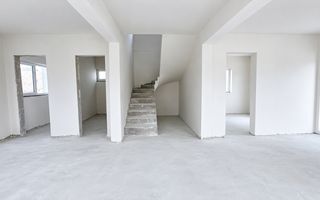 Casă individuală 4 camere, 3 bai, teren 694 mp, zona Criseni Dezmir - Poză 3