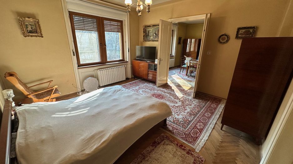 Casa in zona CENTRALA -  Take Ionescu - Poză 14