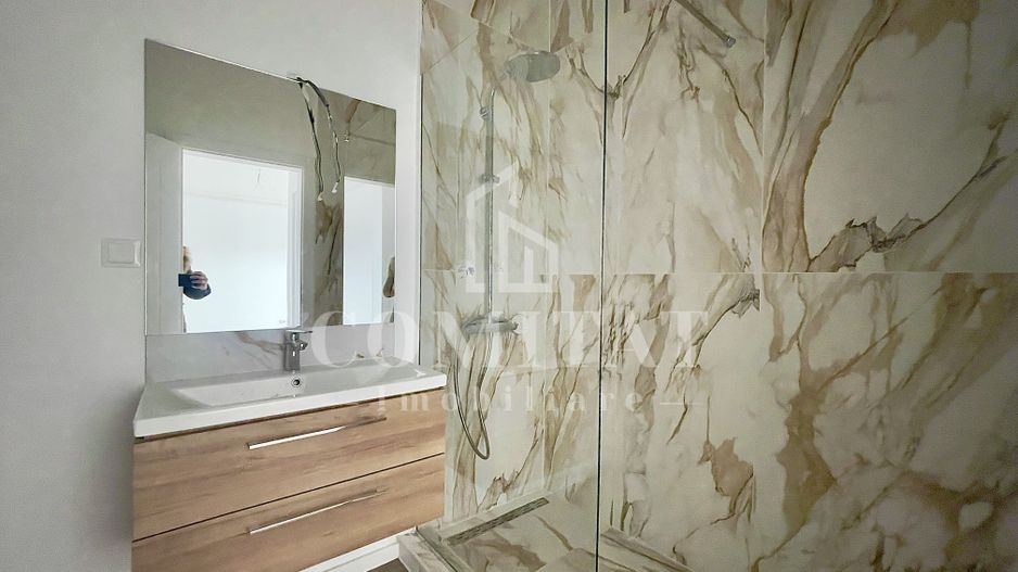 Nou în piață apartament mobilat și modern zona străzii Eroilor - Poză 5