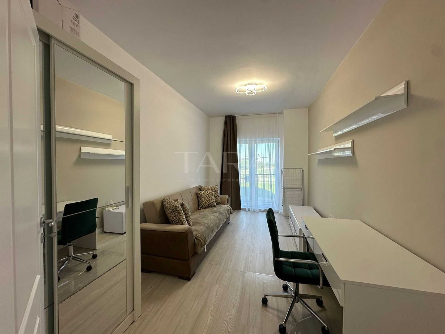 Apartament cu trei caere in Buna Ziua - Poză 4