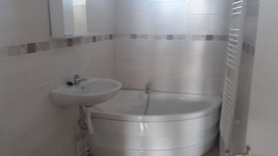 Ag EUROPA vinde ap. 2 cam renovat la etajul 4 în zona ultracentrala. - Poză 4