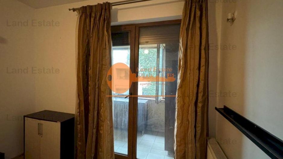 3 camere Ion Mihalache-Loc parcare ( 2008 ) - Poză 4