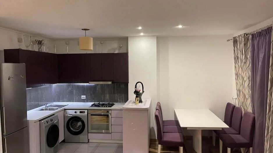 De Inchiriat Apartament 3 Camere Splaiul Unirii - Poză 2