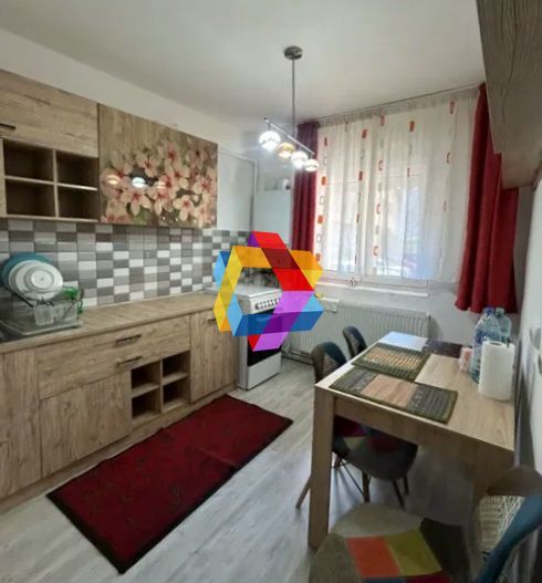 Apartament 4 camere de vânzare - zona Florilor/Craiter - 80 mp - plus-imo.ro - Poză 2