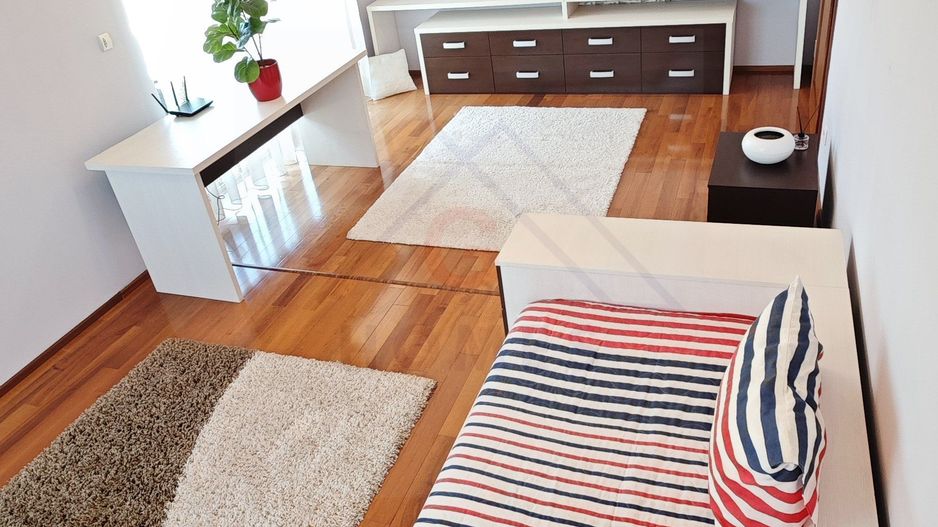 Casa spatioasa. Pretabil si pt. clinica, invatamant, camin varstnici. - Poză 33