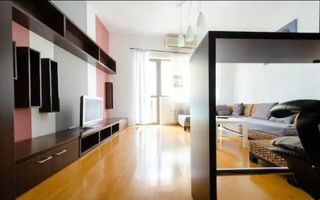 Ag BRASADAS închiriază ap 2 cam etaj 1/2 zona ULTRACENTRALA. - Poză 1