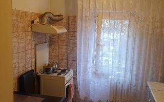 Apartament 2 camere semidecomandat 1/4 Craiovita Noua - Poză 7