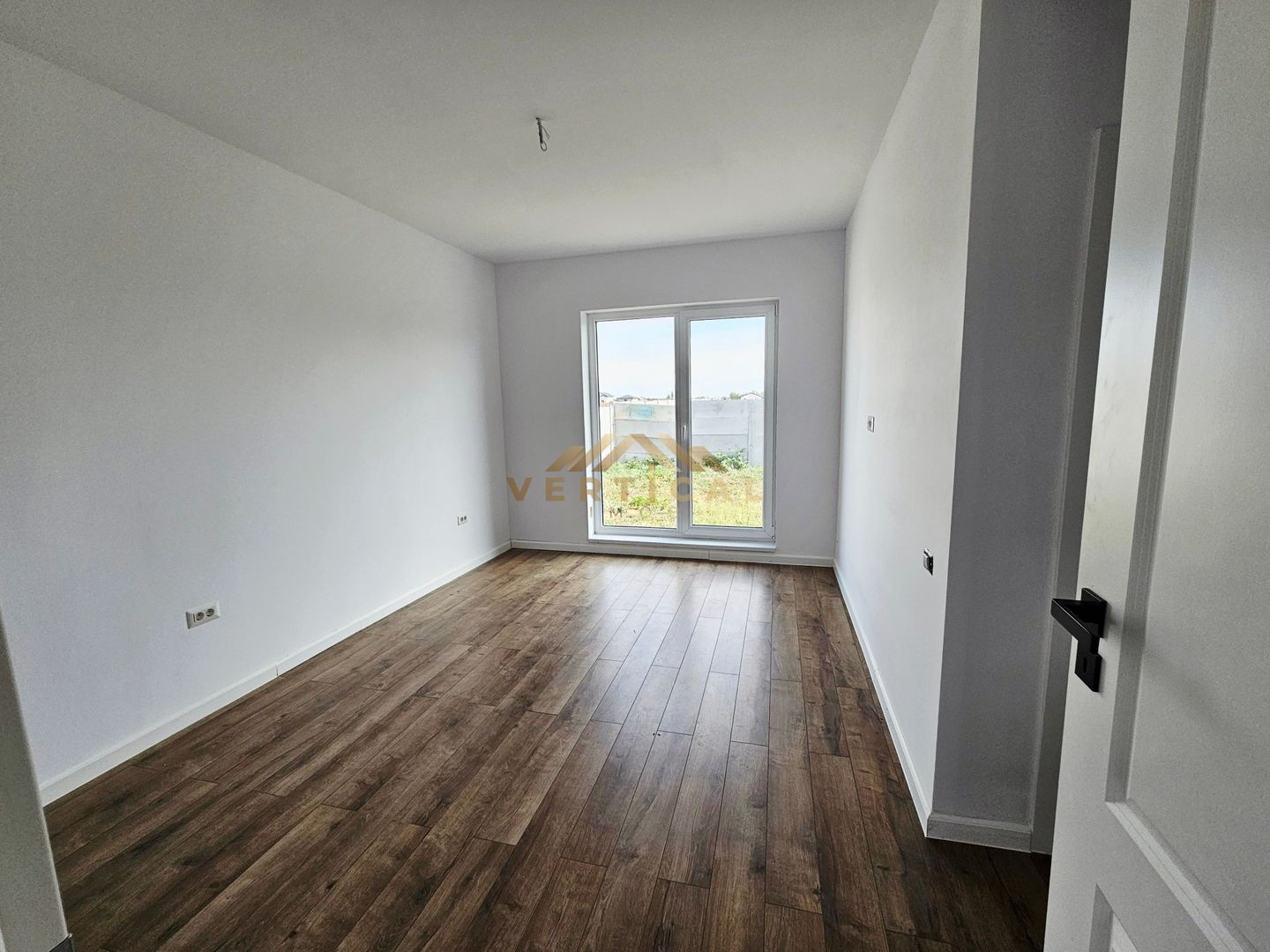 Casa 3 camere cu teren 375 mp - comuna Berceni - Poză 12