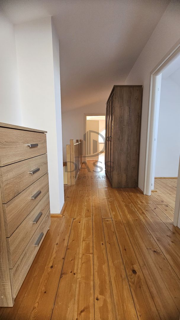 Apartament de inchiriat 6 camere 179 mp Etaj 2 + mansardă - Poză 15