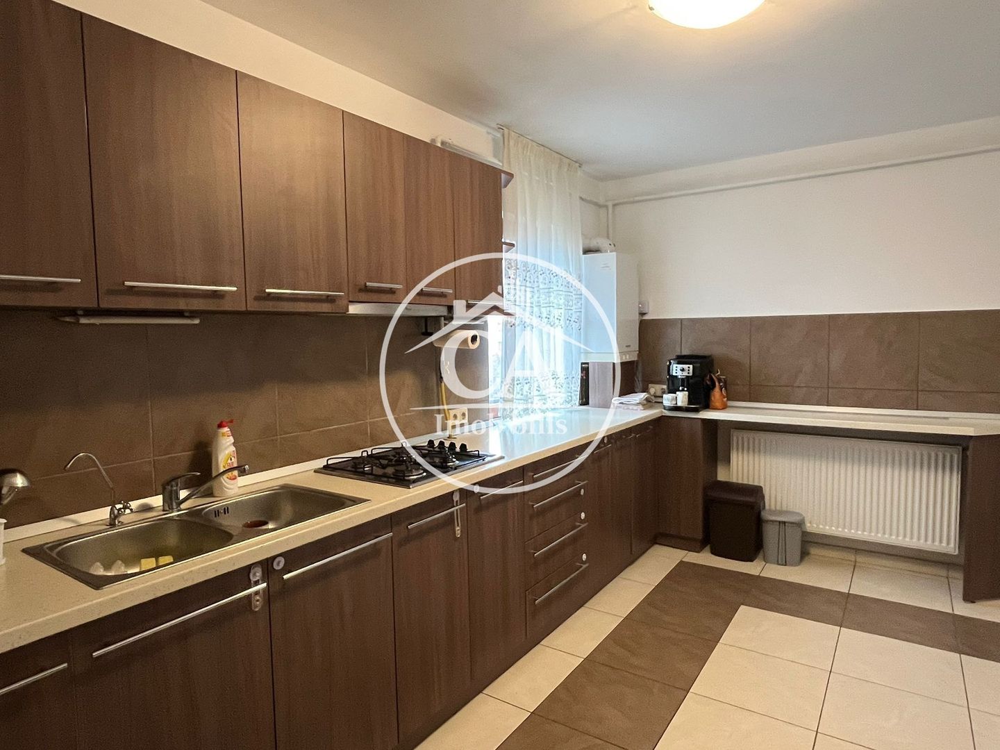 Apartament de închiriat cu 3 camere în zona Calea Aradului, Oradea - Poză 8