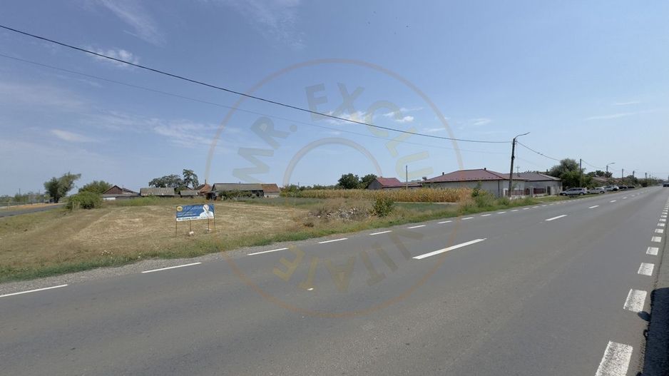 Teren intravilan 1450 mp 397 DN1F - Loc. Ghenci - Jud. Satu Mare - Poză 2