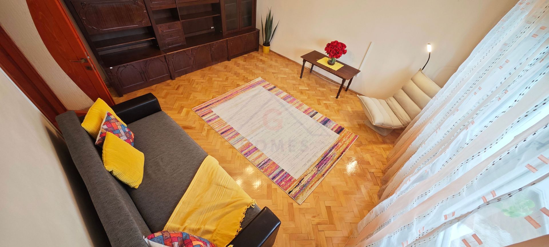 Apartament mare, decomandat, bucatarie separata. PET FRIENDLY. - Poză 2