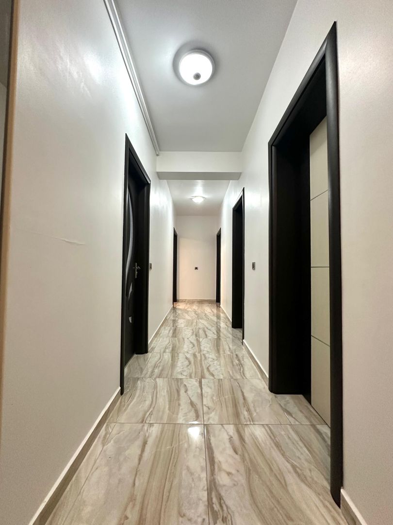 Apartament cu 4 camere + loc de parcare Subteran, Brasov - Poză 17