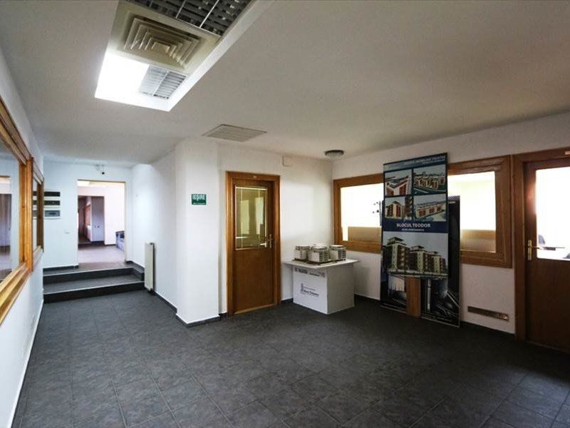 Spații birouri 20-50 mp de închiriat în zona Semicentral - Poză 6
