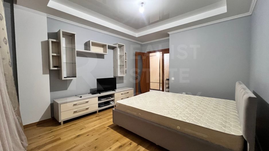 Chirie, apartament, 2 camere, Strada Socoleni, Rîșcani - Poză 1