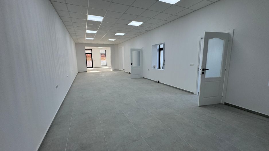 Spatiu comercial sau pentru birouri 150mp utili central, spre piata - Poză 13