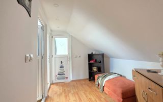Casa P+M cu 4 camere  si 485 mp teren pe Dealul Malului, Rm Valcea - Poză 16