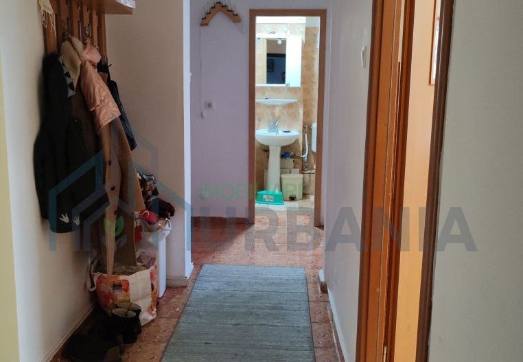 Apartament decomandat 2 camere - Poză 1
