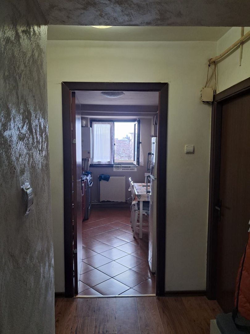 De vanzare 4 camere/97 mp utili/Scoala 10/Focsani/et 3/4 - Poză 11