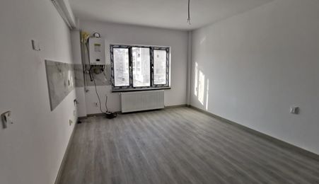 Apartament INTABUALT 3 camere SD 65 mp Bucium Visan 105000 euro
