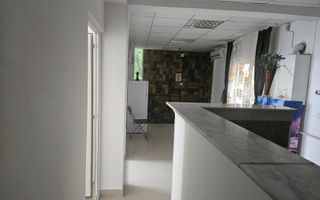 Spre Chirie - apartament 3 camere , etaj 1 in Vila - Poză 10