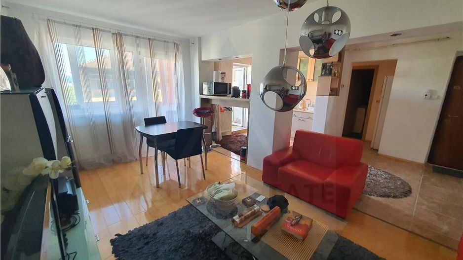 Apartament modern 43 mp utili balcon inchis pivnita 10 mp pe Siretului - Poză 1