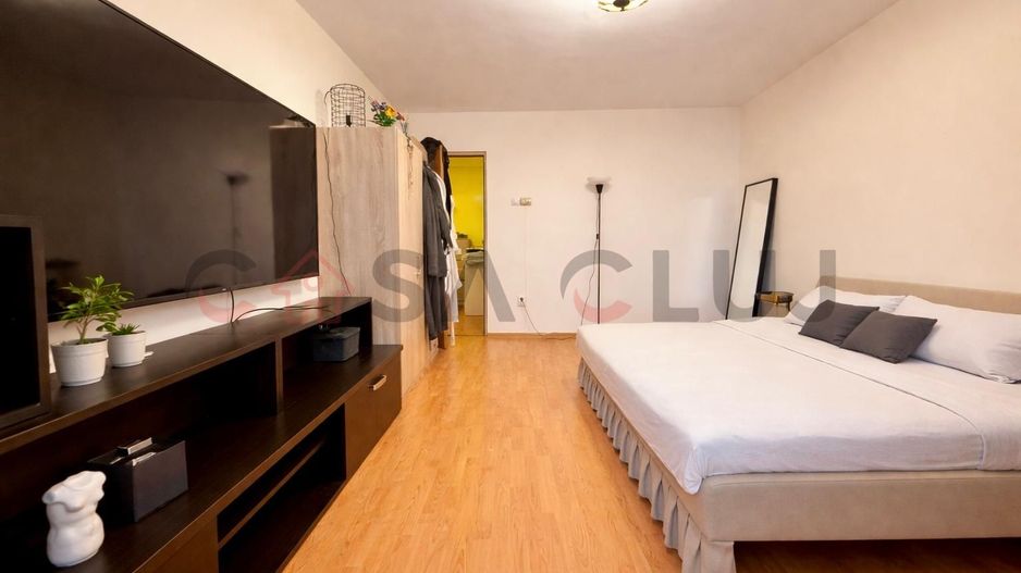 2 camere decomandate, lângă Baza Sportivă La Terenuri - Poză 1