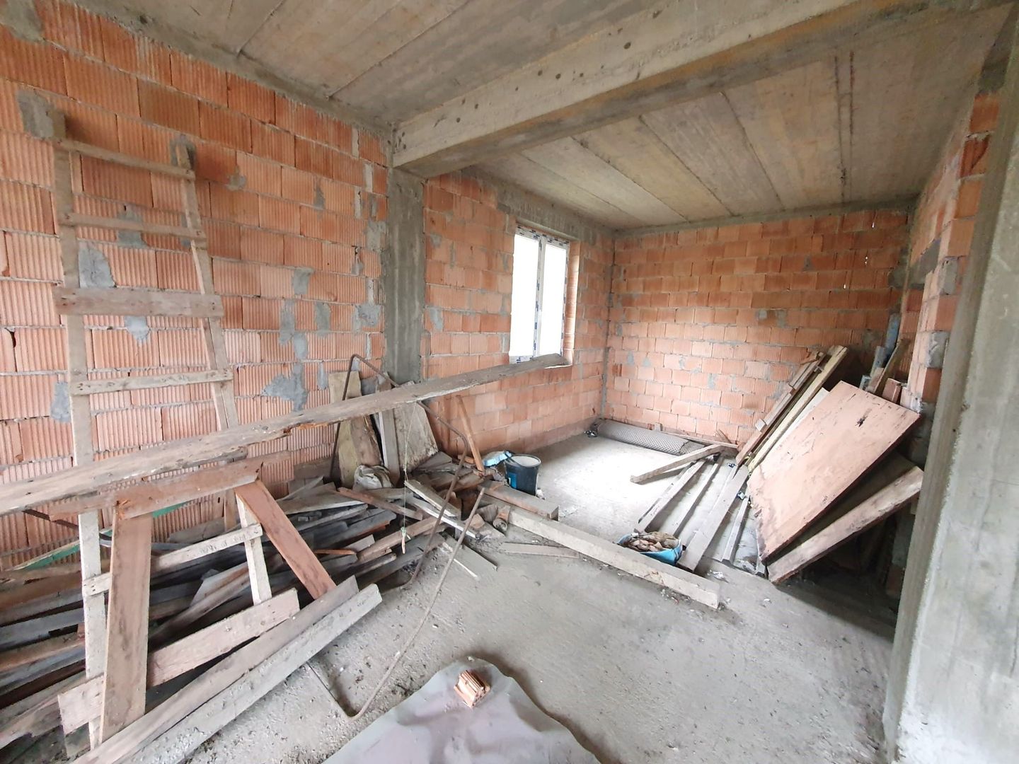 Casă la roșu de vânzare în Hărman, Cartierul Tineretului - Poză 7