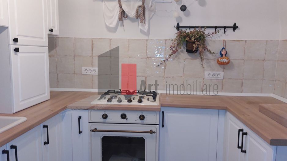 Apartamentul "DISINJATUR" , et. 1/1 in vila stil neoromanesc - Poză 16