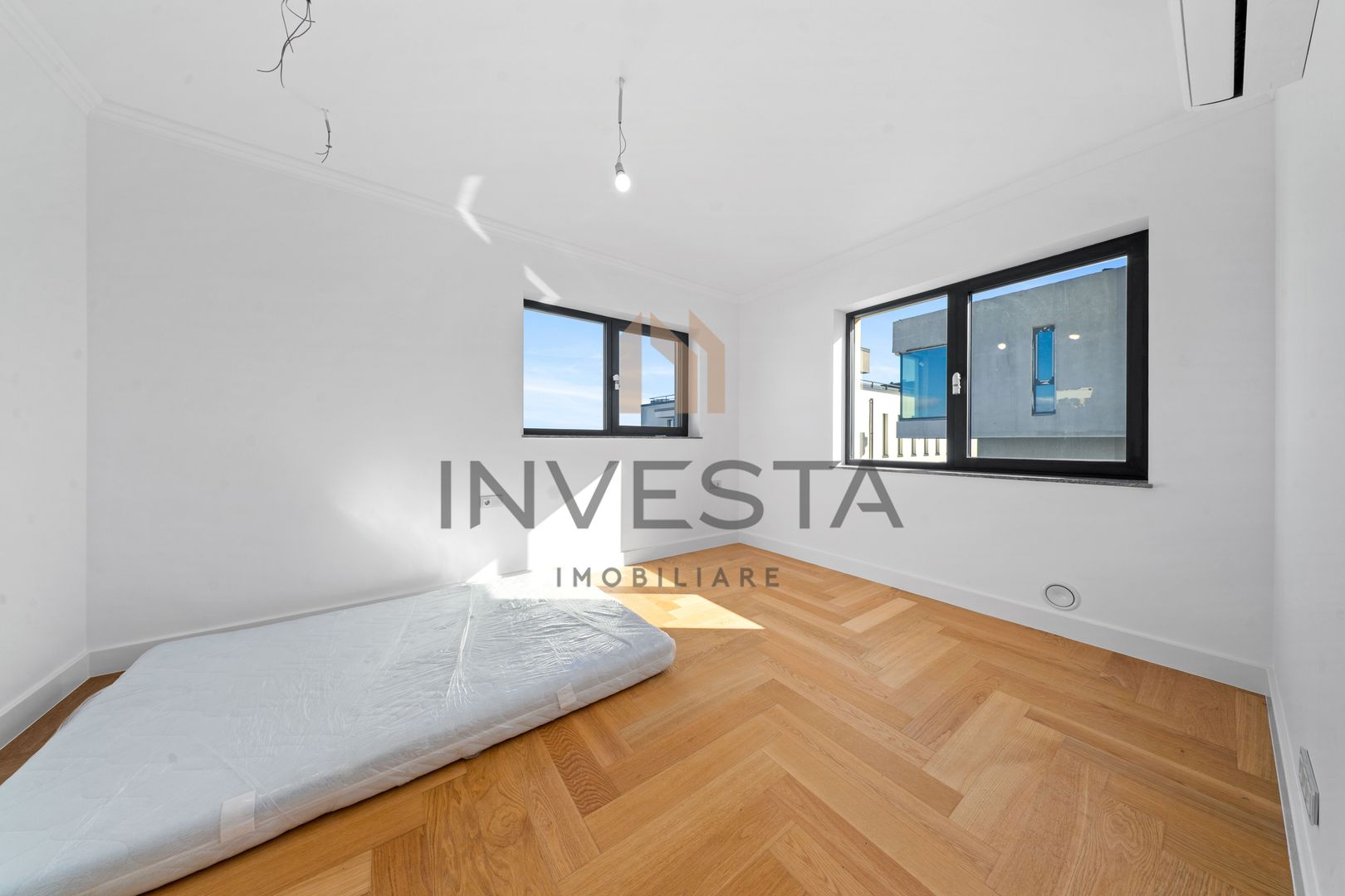 Lux, Spatiu si Vedere Panoramica – Borhanci - Poză 16