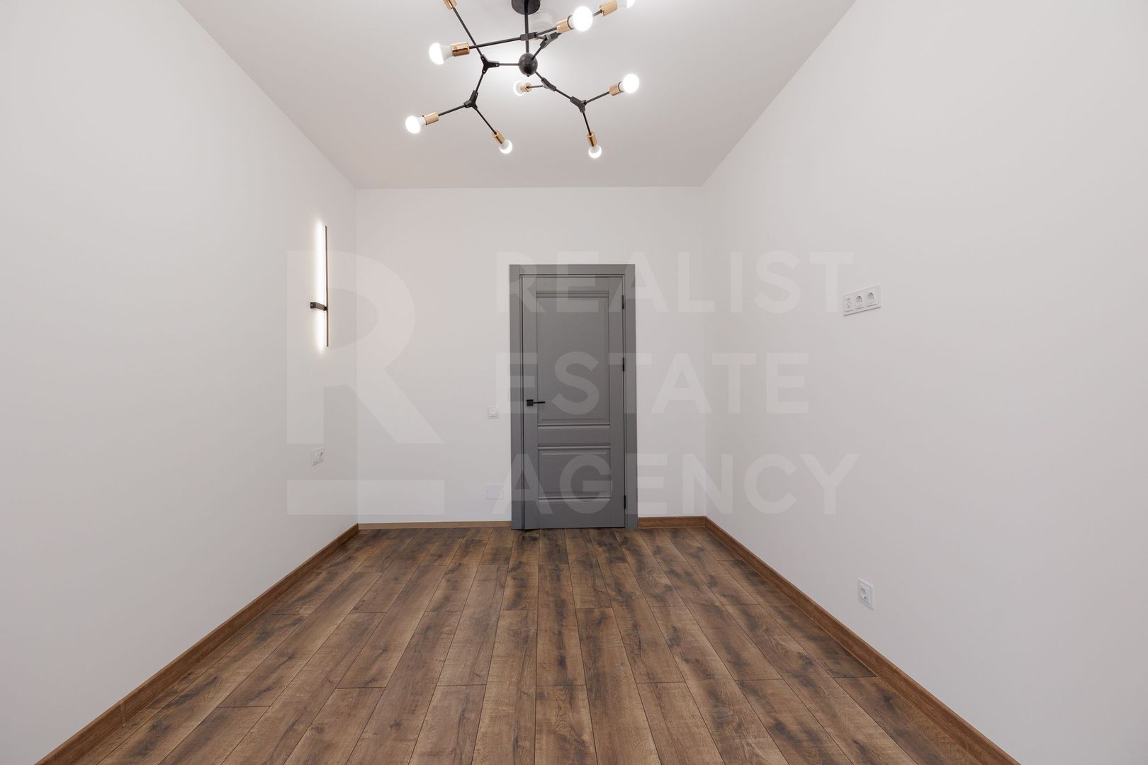 Vânzare, apartament, 2 camere,  str. Calea Ieșilor, Sculeni. - Poză 8