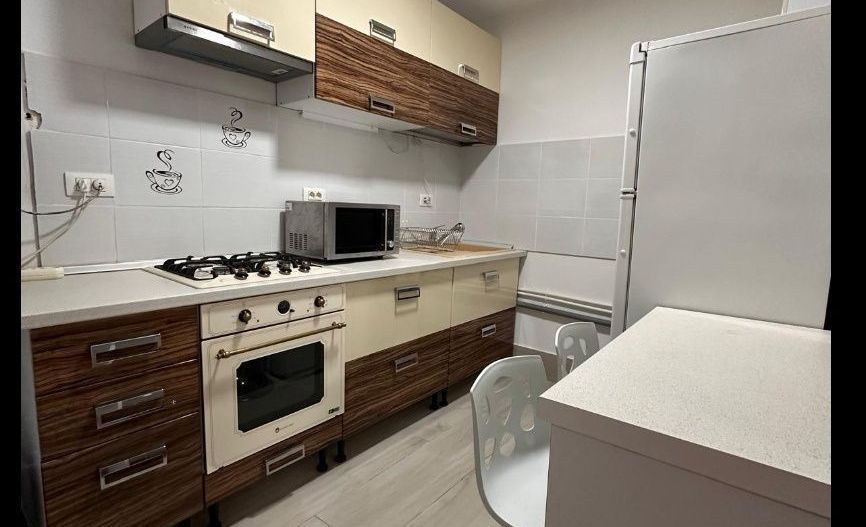Apartament  b-dul Decebal - Poză 2