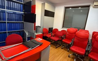 Casă de vânzare  pretabilă pentru clinica, cabinet medical, birouri - Poză 6