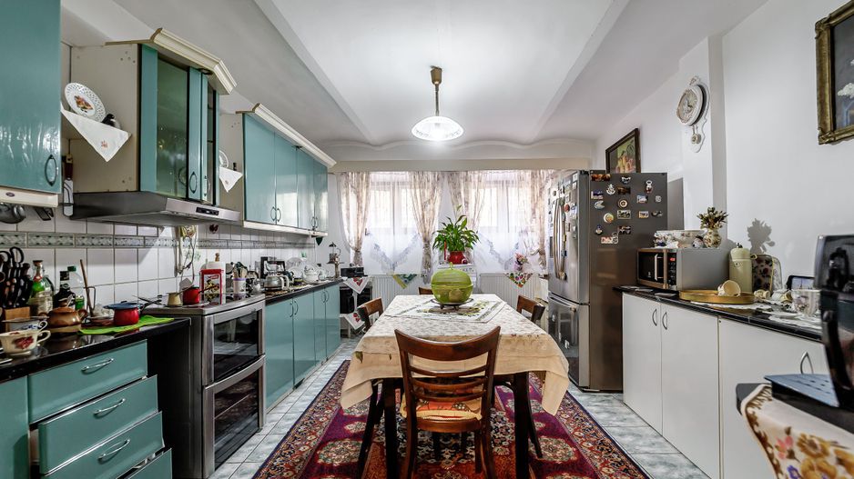 Casa cu potențial maxim, la un pas de centrul orașului! - Poză 2