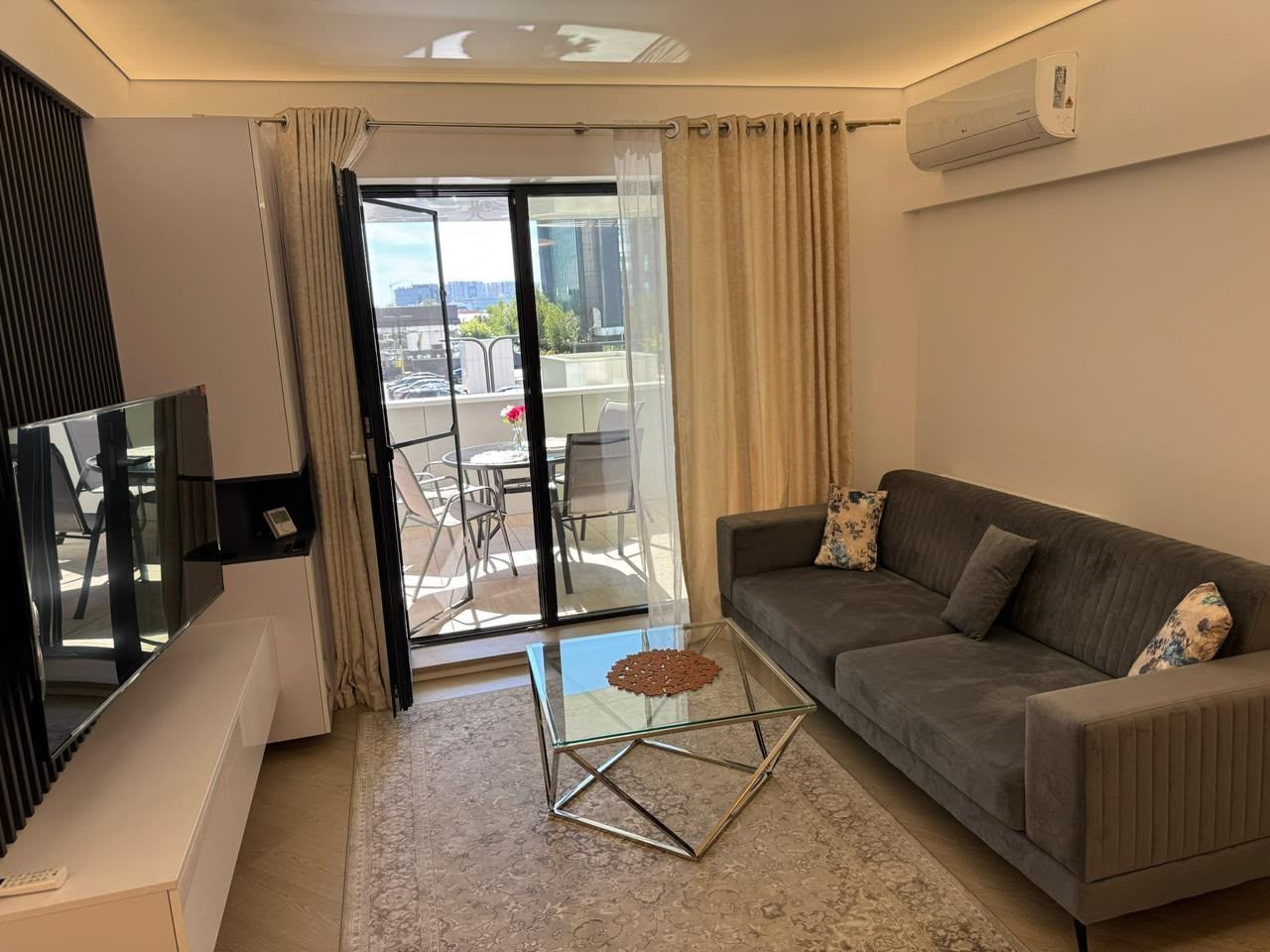 Cortina North || 3 camere || Dormitor și Birou || Comision 0% - Poză 1