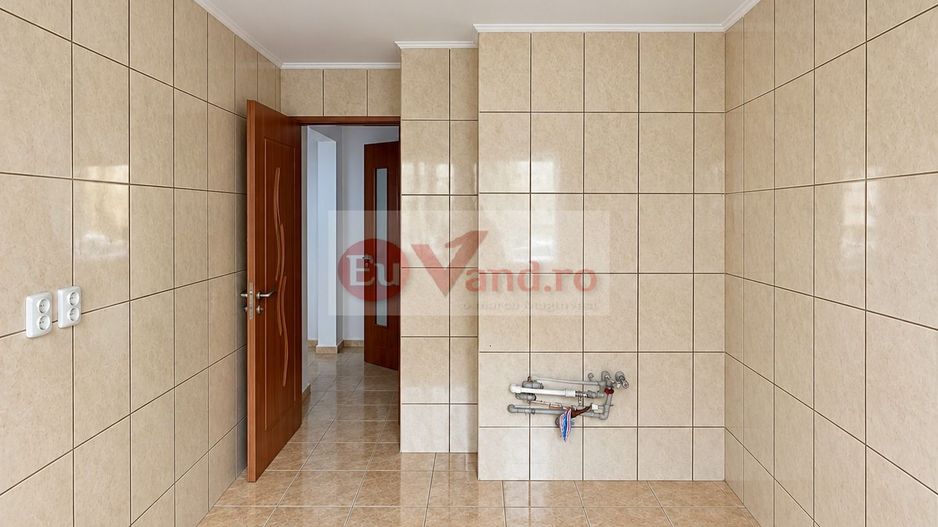 Apartament cu o camera de vanzare – Micro 40, parter, 27 mp, 33.500 E - Poză 3
