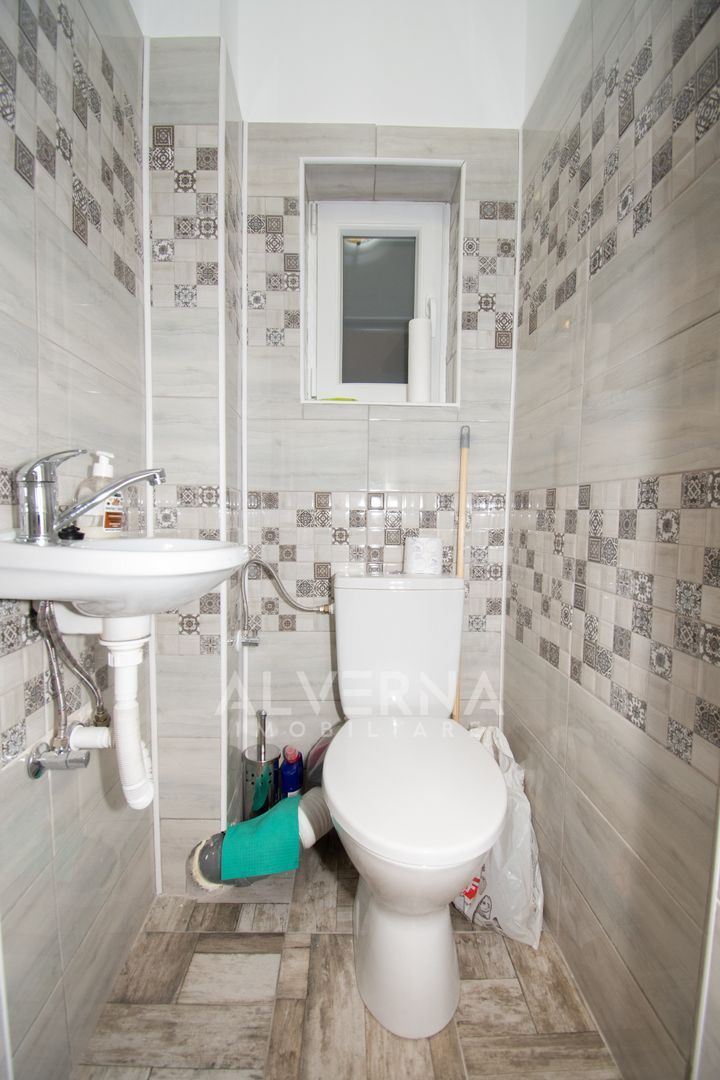 Apartament 2 camere cu 2 bai, pe 2 niveluri in vila renovata - Central - Poză 12