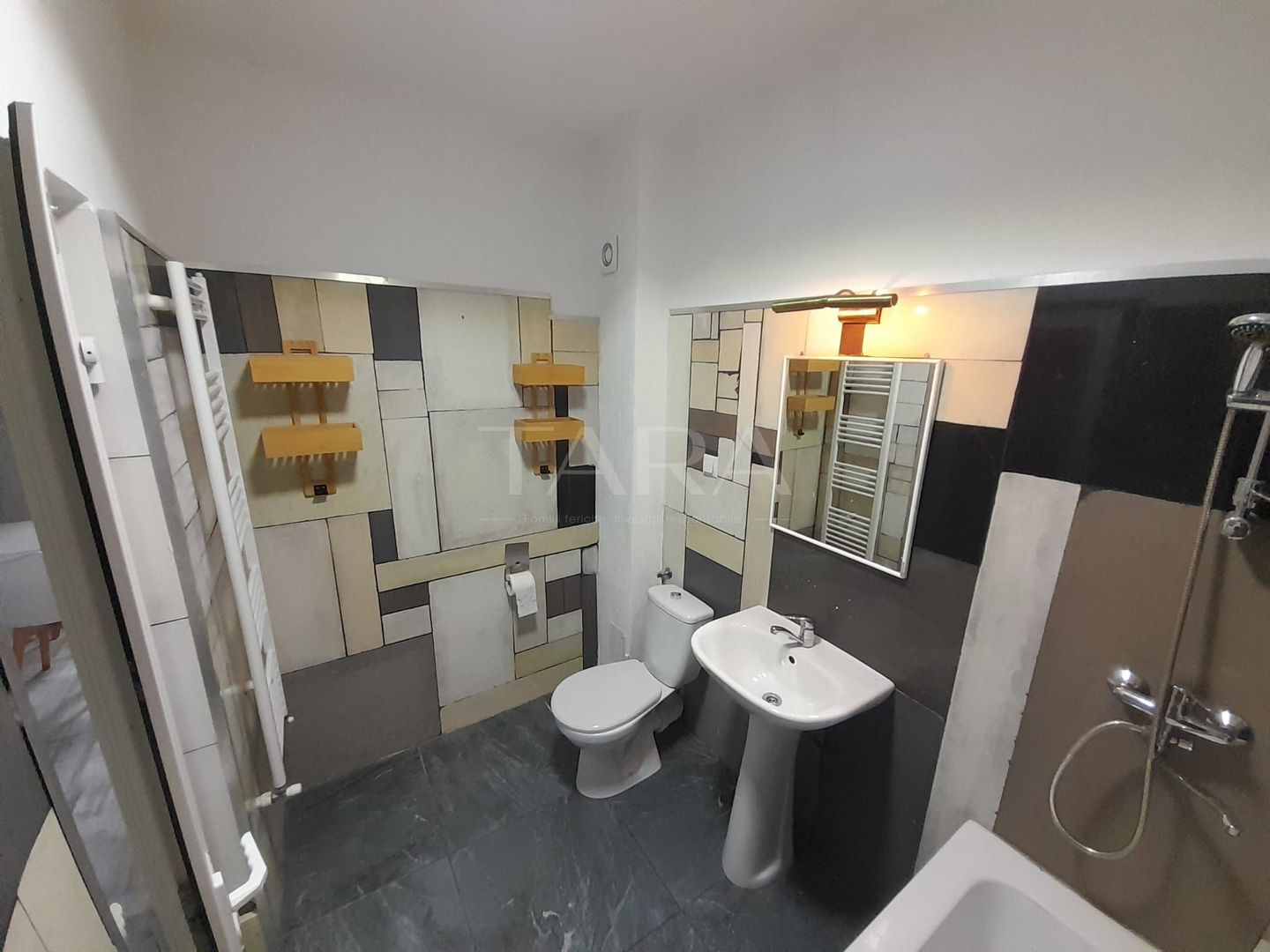 Apartament cu 3 camere și grădină în Apahida - Poză 7